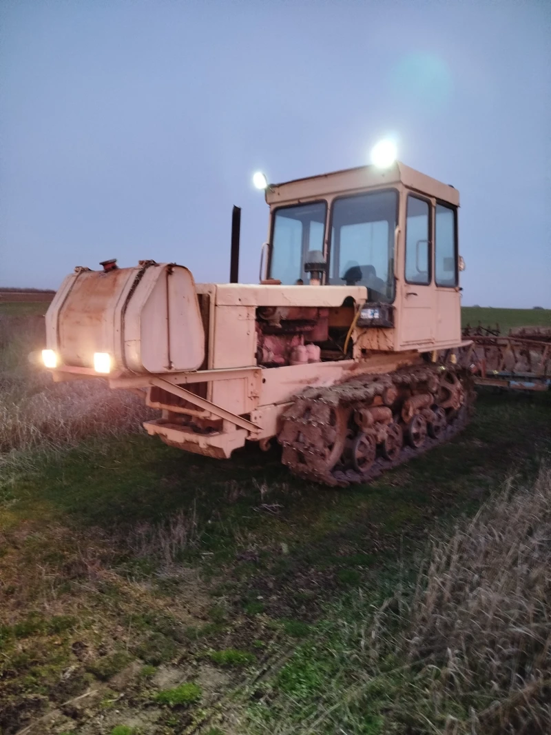 Трактор Друга марка ДТ-75, снимка 2 - Селскостопанска техника - 52832841