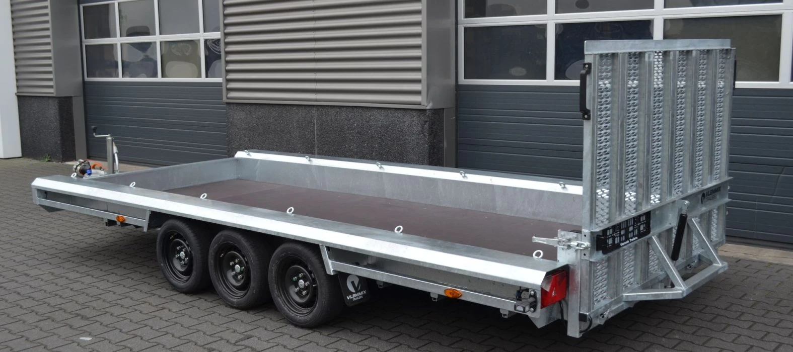 За автомобил Vlemmix MT 400/3 3500KG, снимка 3 - Ремаркета - 53733028