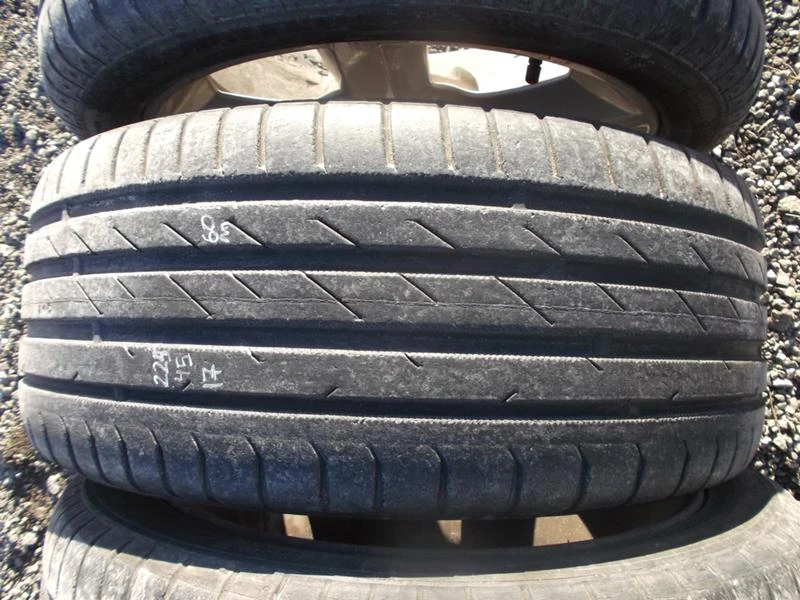 Гуми Летни 225/45R17, снимка 1 - Гуми и джанти - 20563753