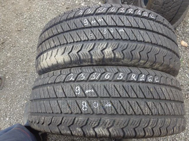 Гуми Зимни 235/65R16, снимка 12 - Гуми и джанти - 21435469