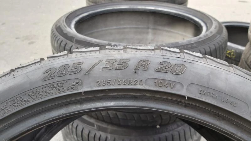 Гуми Зимни 285/35R20, снимка 7 - Гуми и джанти - 27409803