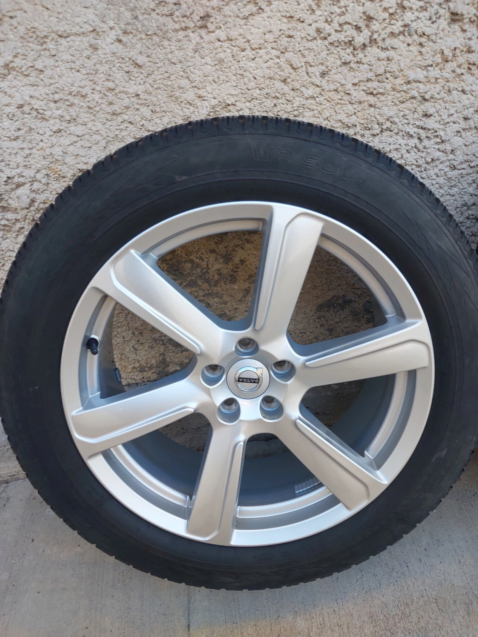   235/55R19  Volvo | Mobile.bg   2