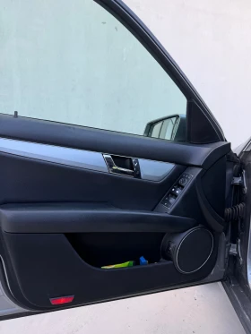 Mercedes-Benz C 200 d Сменена верига, снимка 5