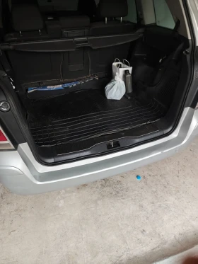 Opel Zafira B, снимка 8