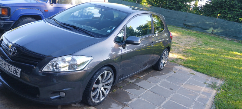 Toyota Auris, снимка 2 - Автомобили и джипове - 46097165