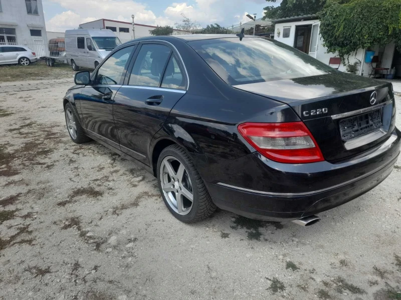 Mercedes-Benz C 220 2.2 CDI AVANTGARDE, снимка 6 - Автомобили и джипове - 47374297