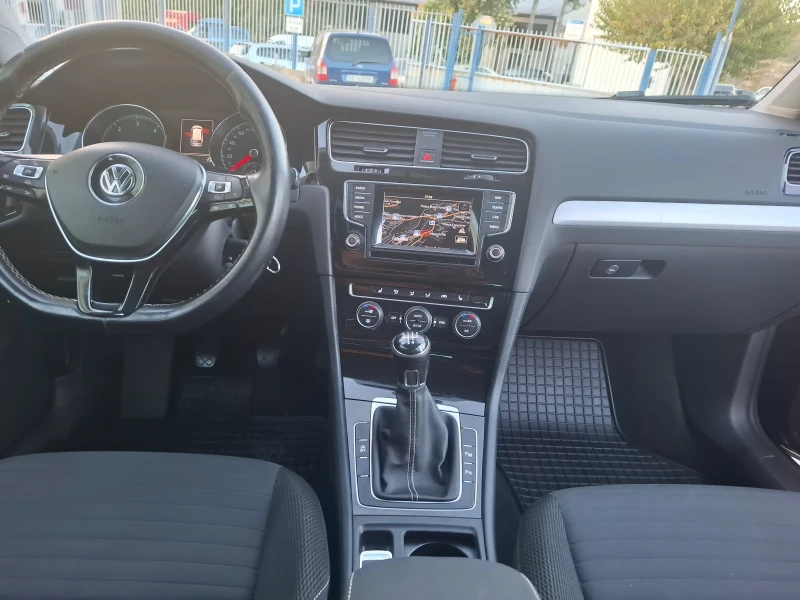 VW Golf, снимка 12 - Автомобили и джипове - 47468214