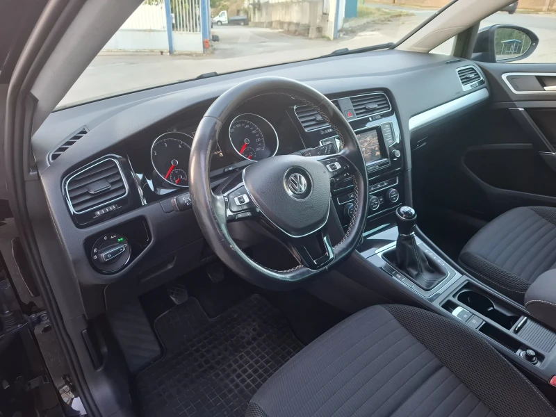 VW Golf, снимка 11 - Автомобили и джипове - 47468214