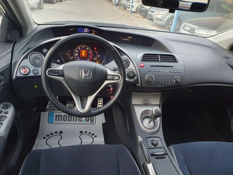 Honda Civic 1.4 KLIMA 6 skr NOVA ITALY, снимка 8 - Автомобили и джипове - 47929712