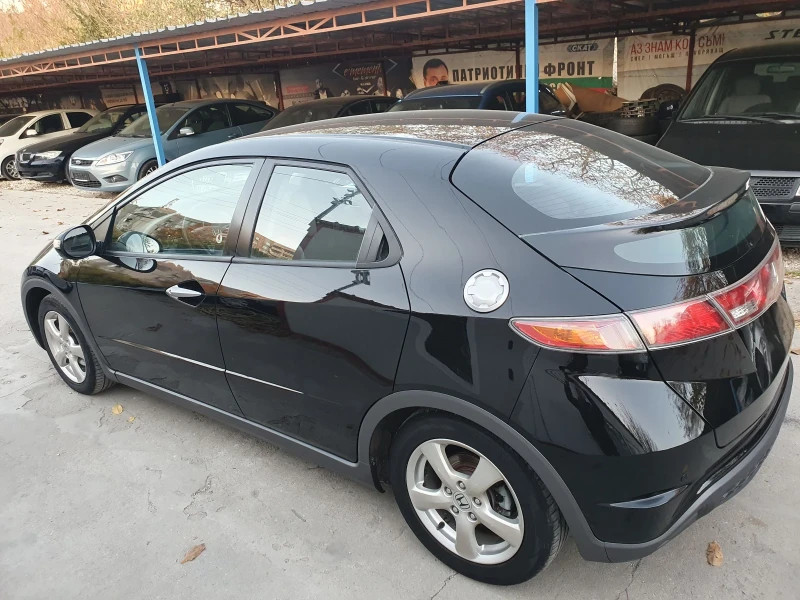 Honda Civic 1.4 KLIMA 6 skr NOVA ITALY, снимка 6 - Автомобили и джипове - 47929712