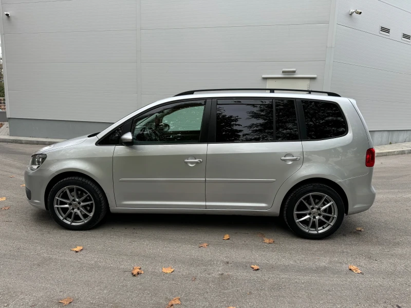 VW Touran TDI/DSG, снимка 2 - Автомобили и джипове - 47992295