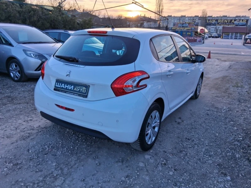 Peugeot 208, снимка 5 - Автомобили и джипове - 49435986