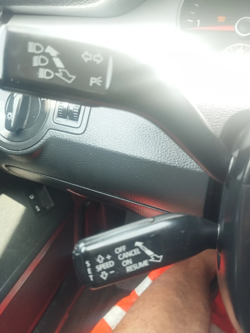 VW Passat 2.0 140к.с.АВТОПИЛОТ, ПОДГРЕВ, КЛИМАТРОНИК , снимка 11 - Автомобили и джипове - 51149360