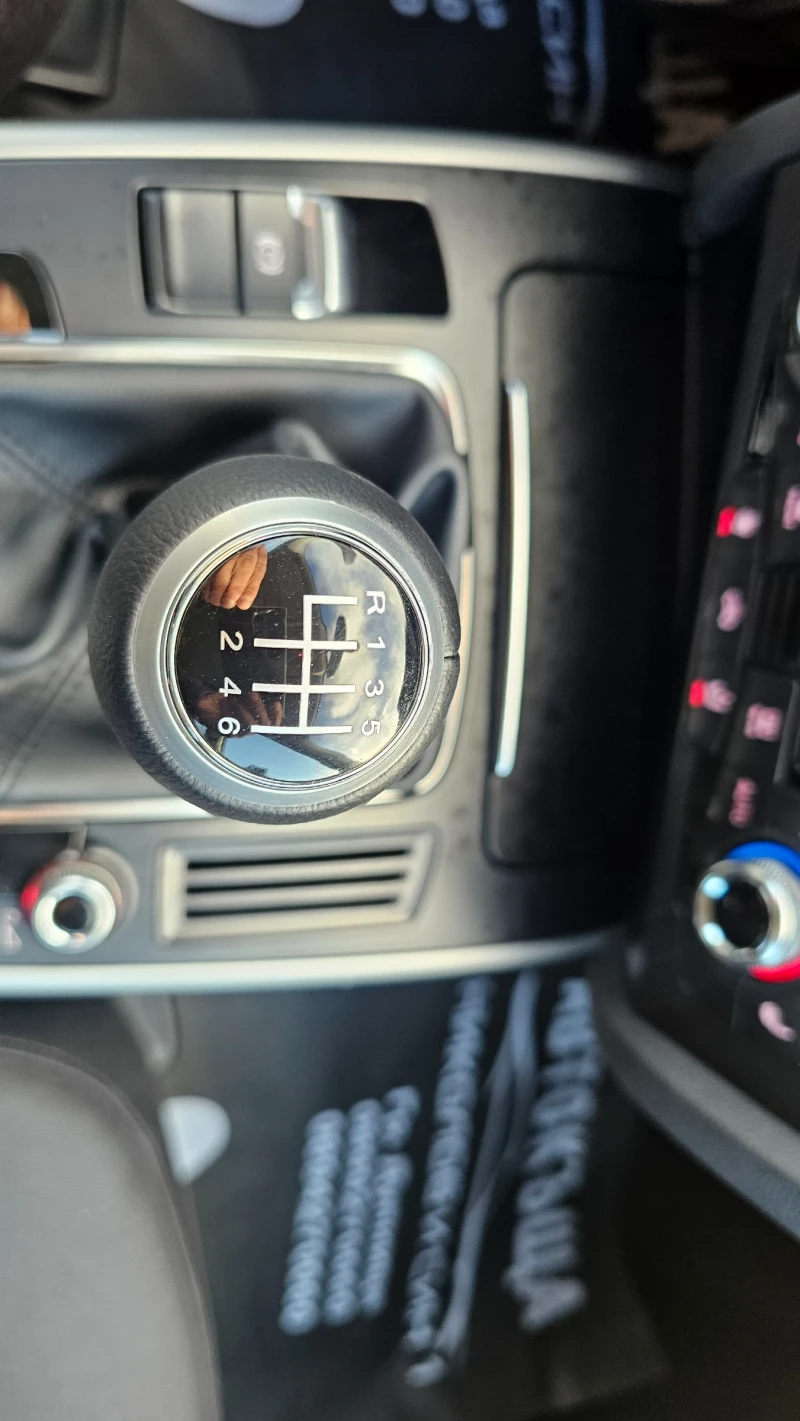 Audi A4 2.0TDI---NAVI---, снимка 7 - Автомобили и джипове - 52493252