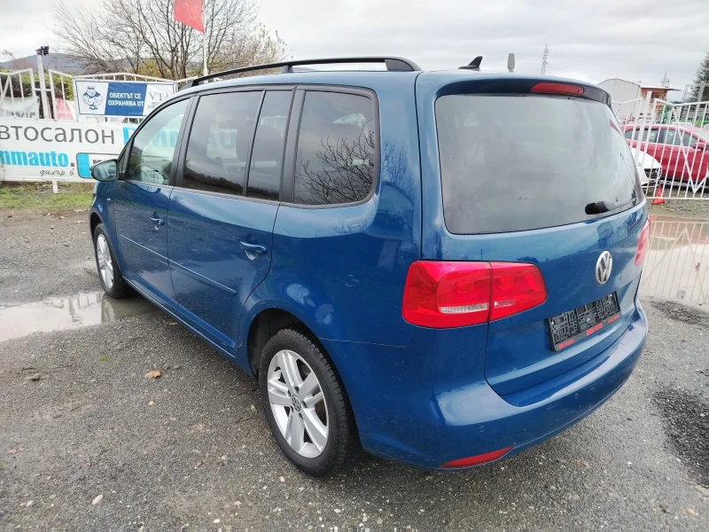 VW Touran 2.0-140 КС НАВИ/АВТОМАТИК/ПАНОРАМА/ЕВРО5, снимка 6 - Автомобили и джипове - 52565064