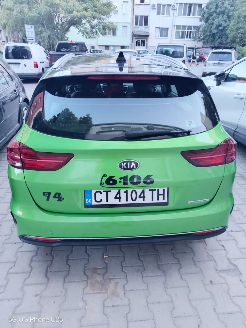 Kia Ceed Tourer hybrid, снимка 9 - Автомобили и джипове - 53185543