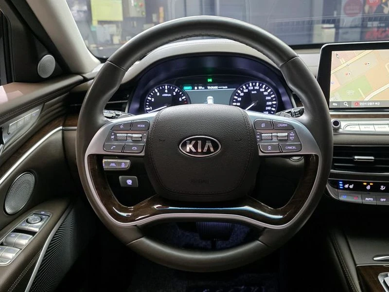 Kia K9 3.8 Automatic, снимка 11 - Автомобили и джипове - 55586604