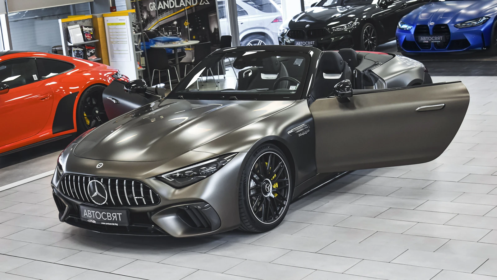 Mercedes-Benz SL 63 AMG 4MATIC+ Roadste, снимка 1