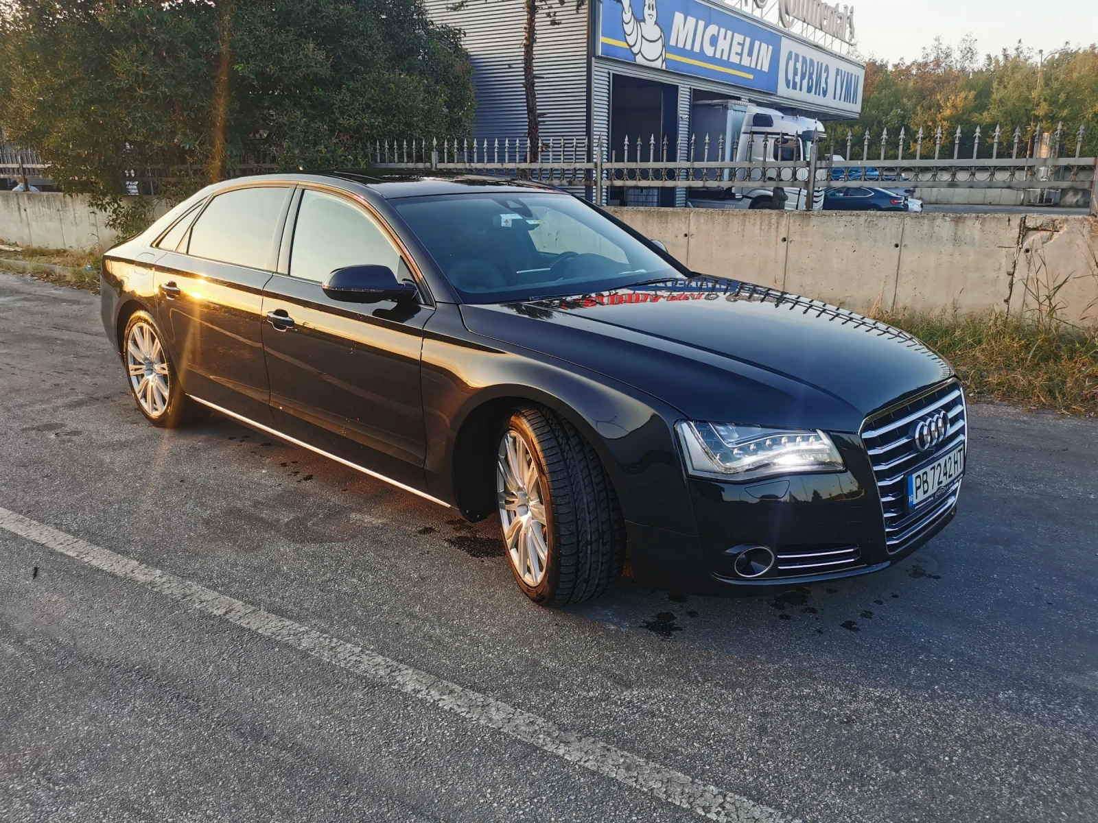 Audi A8 Long, снимка 1