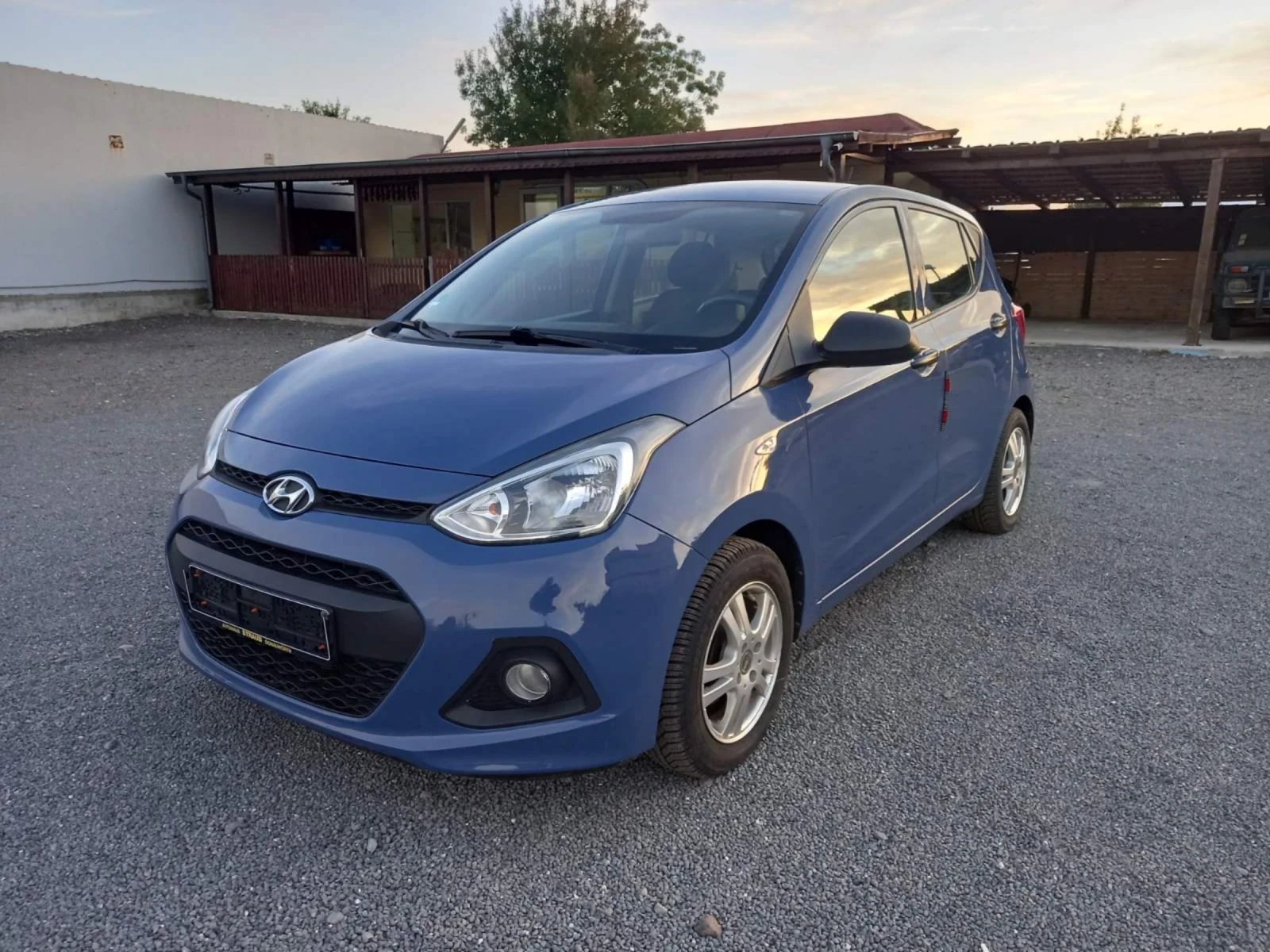 Hyundai I10 1.0 - изображение 2