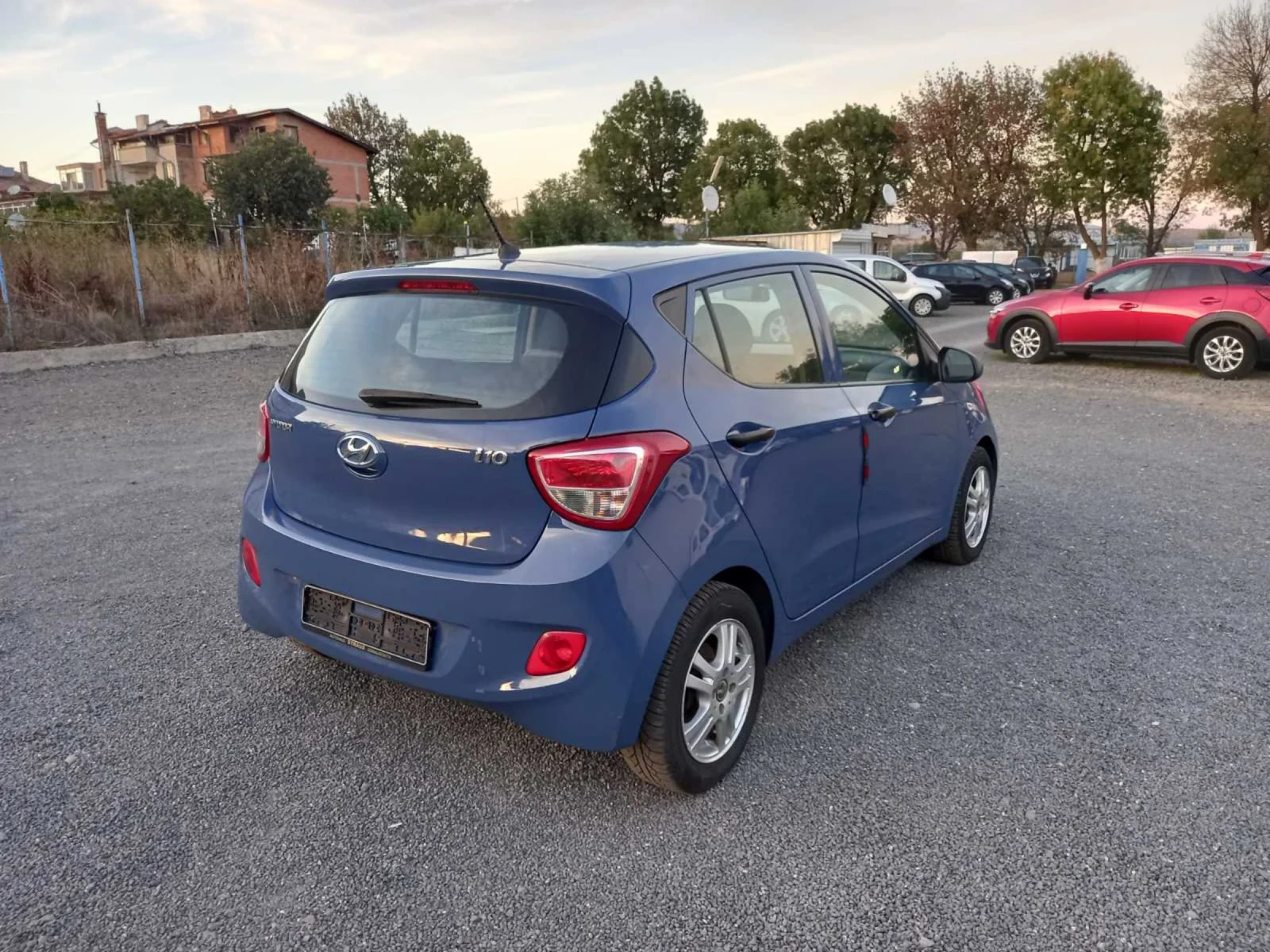 Hyundai I10 1.0 - изображение 7