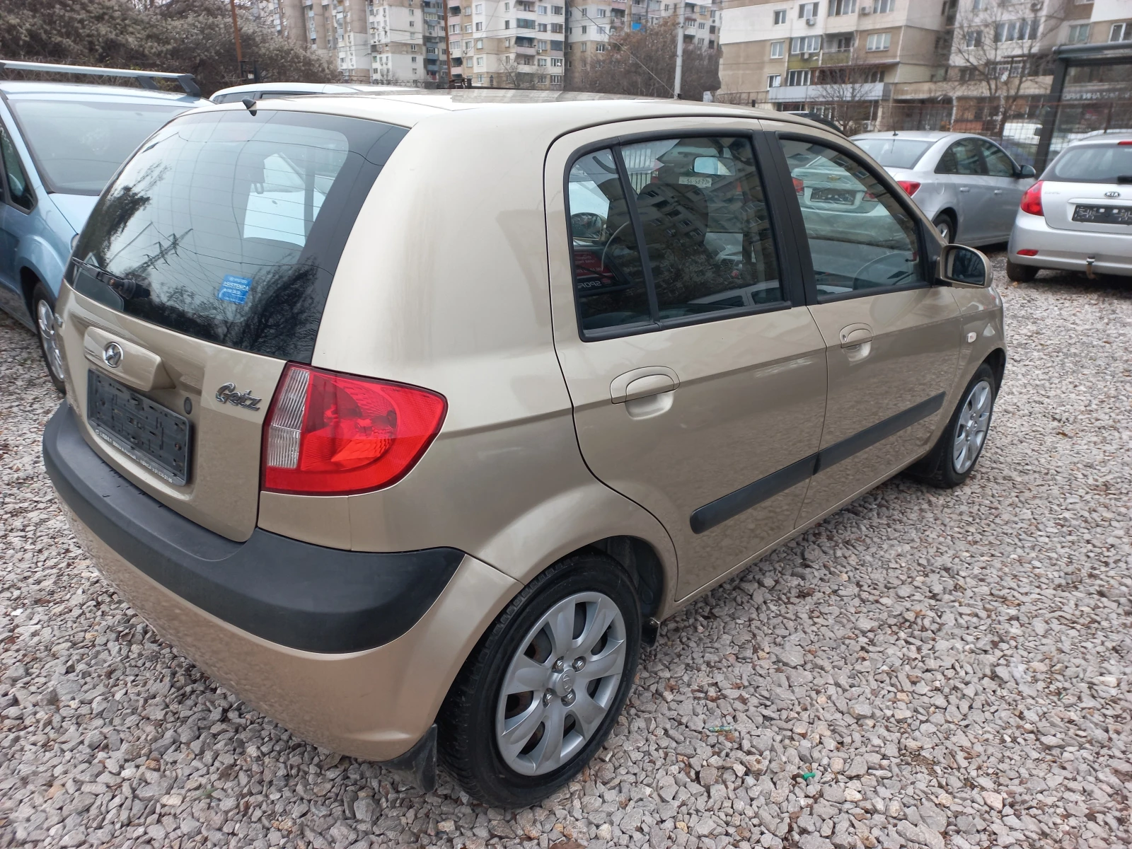 Hyundai Getz 1.4* benz* klima* 4 vrati - изображение 3