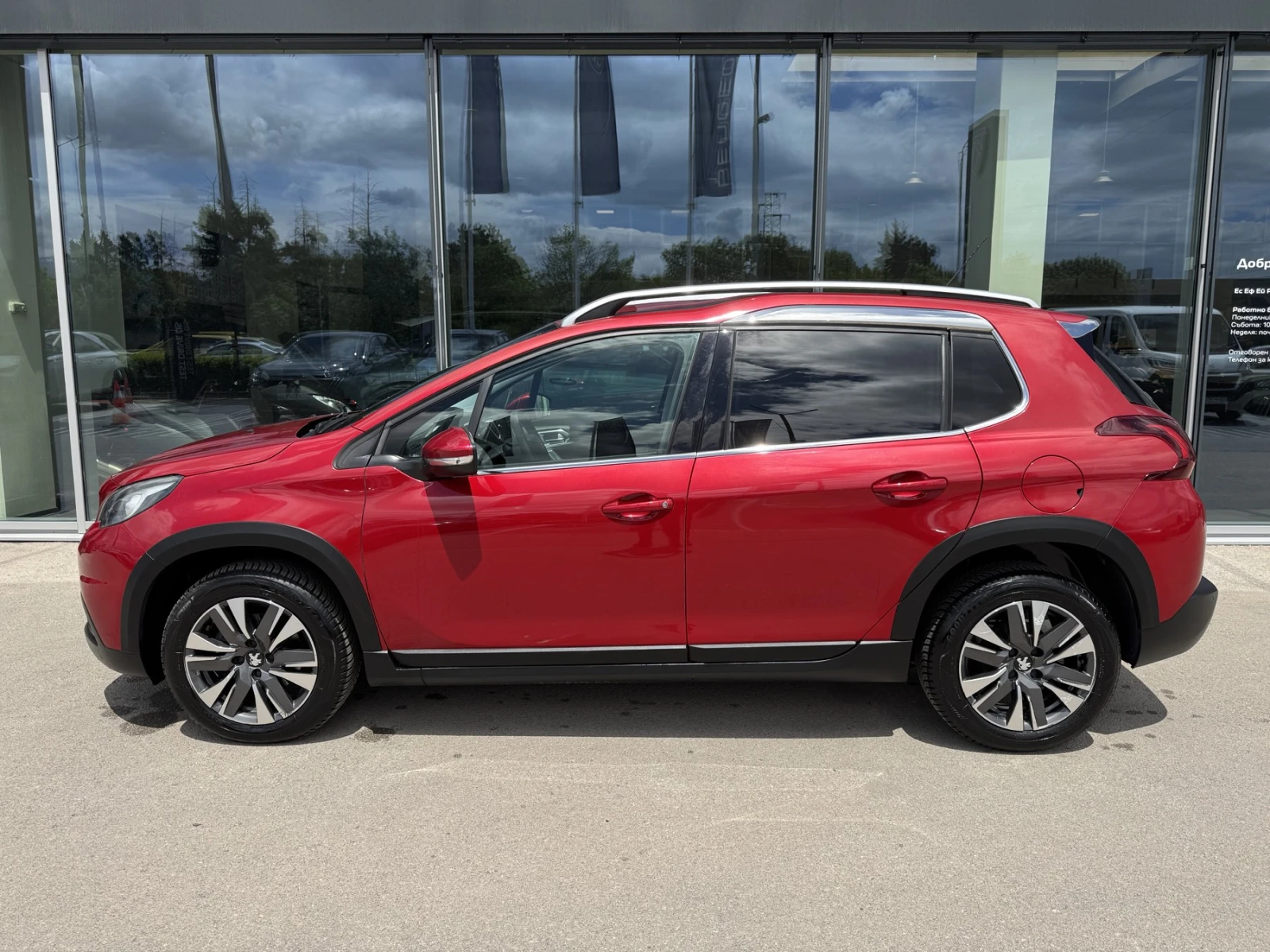 Peugeot 2008 NEW ALLURE 1.2 e-THP 110 EAT6 STT EURO 6.2 - изображение 8