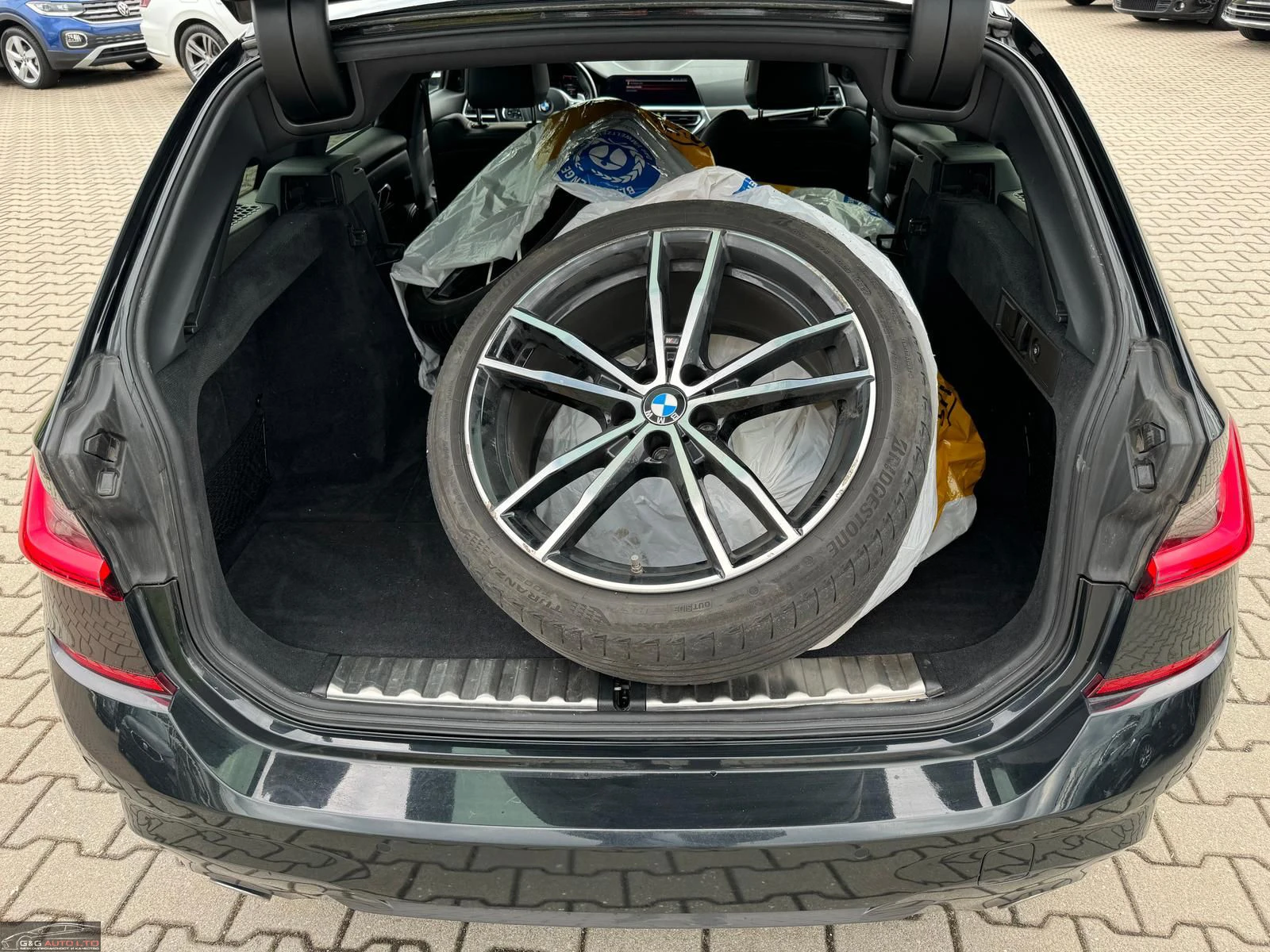 BMW 320 M-SPORTPAKET/HUD/NAVI/AMBI/PDC/LED/190HP/117f - изображение 5