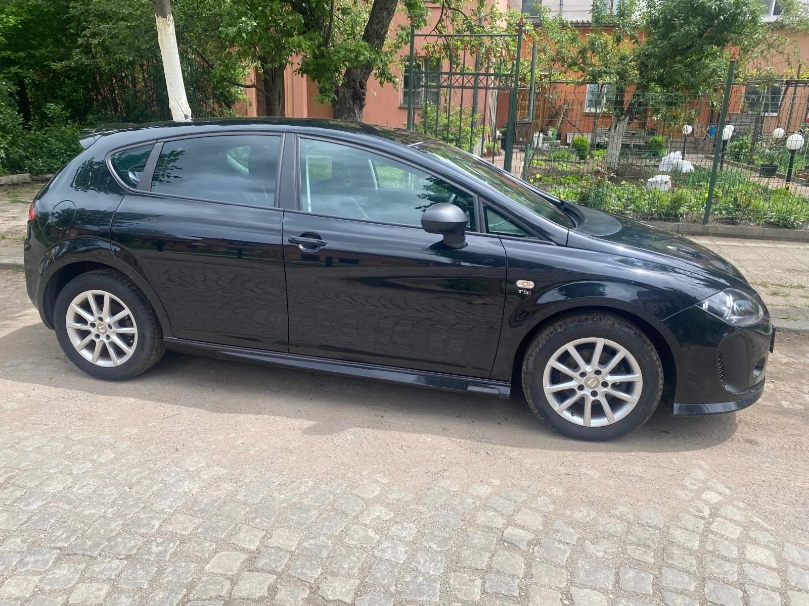 Seat Leon 1, 2 TSI - изображение 2