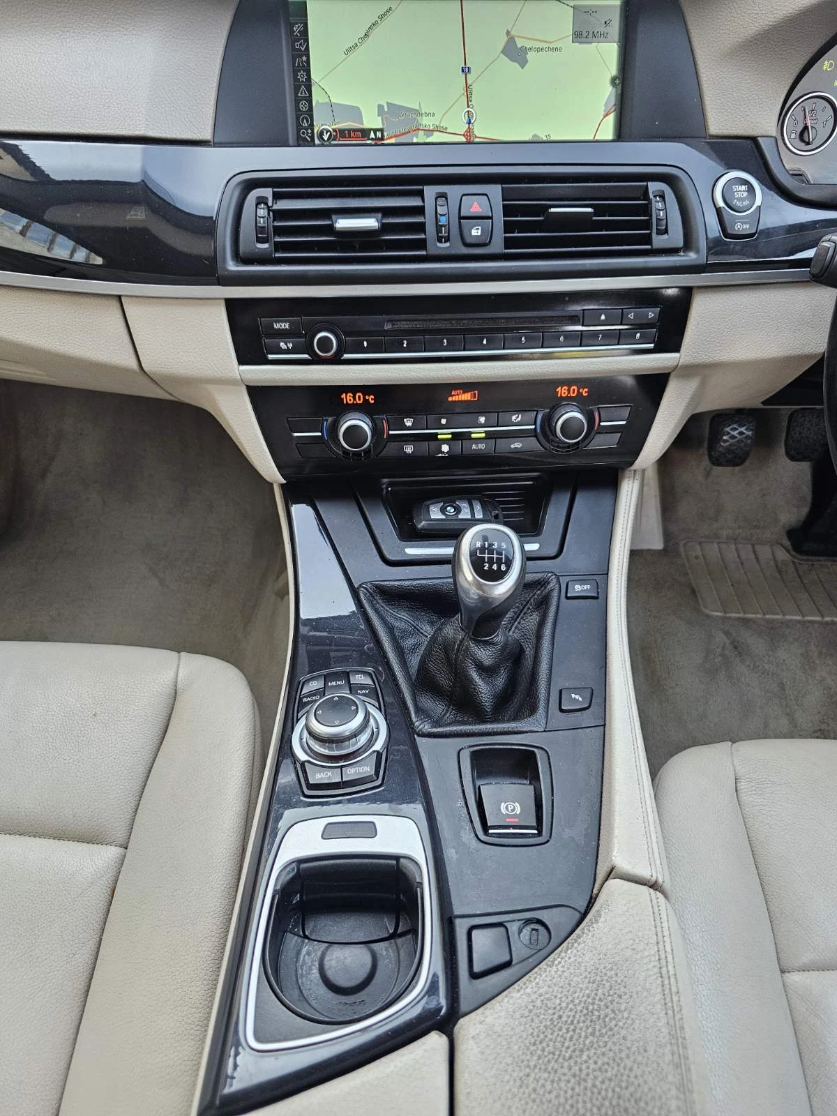 BMW 520 Нави, теглич - изображение 8
