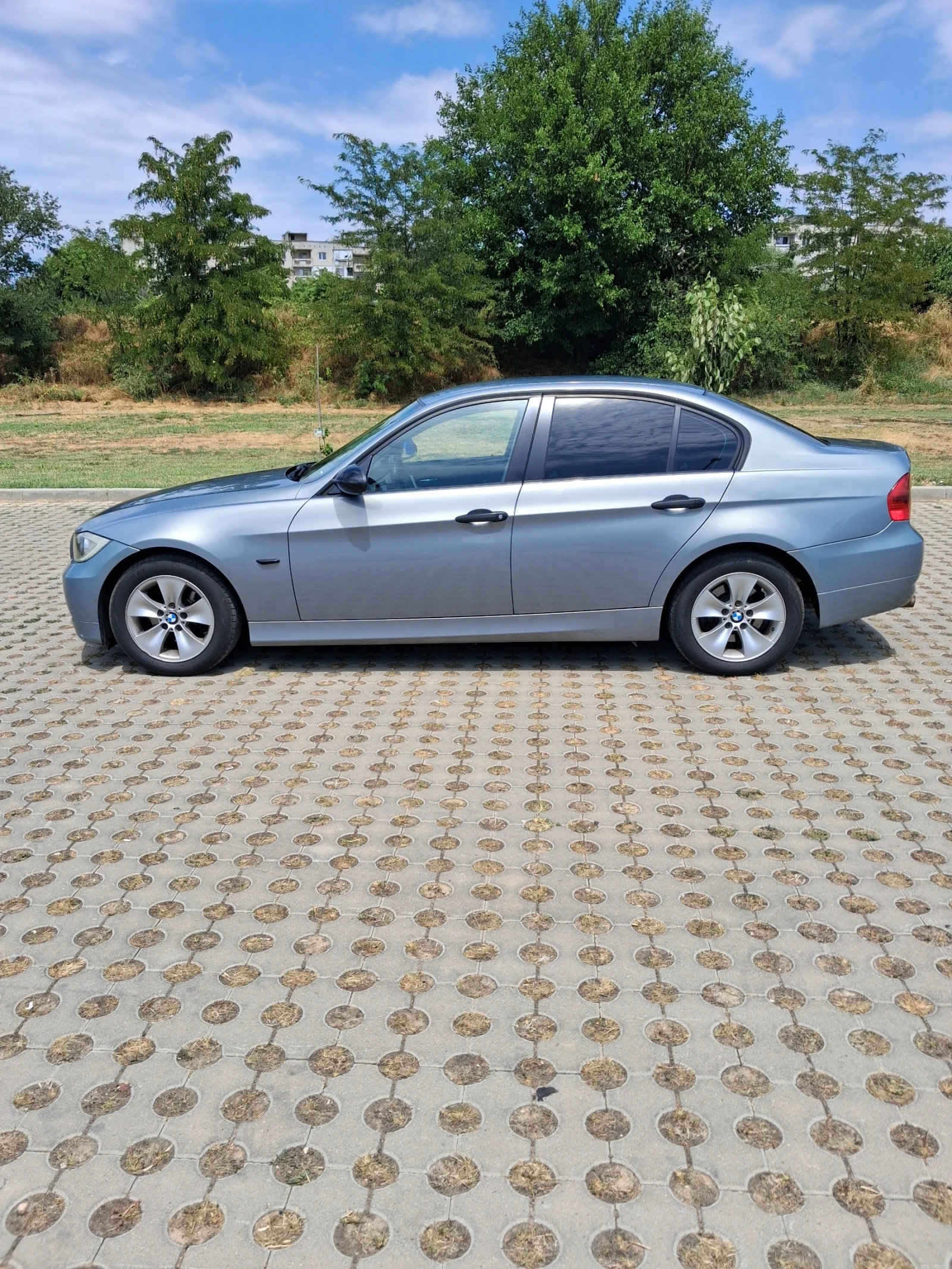 BMW 320 320d  - изображение 2