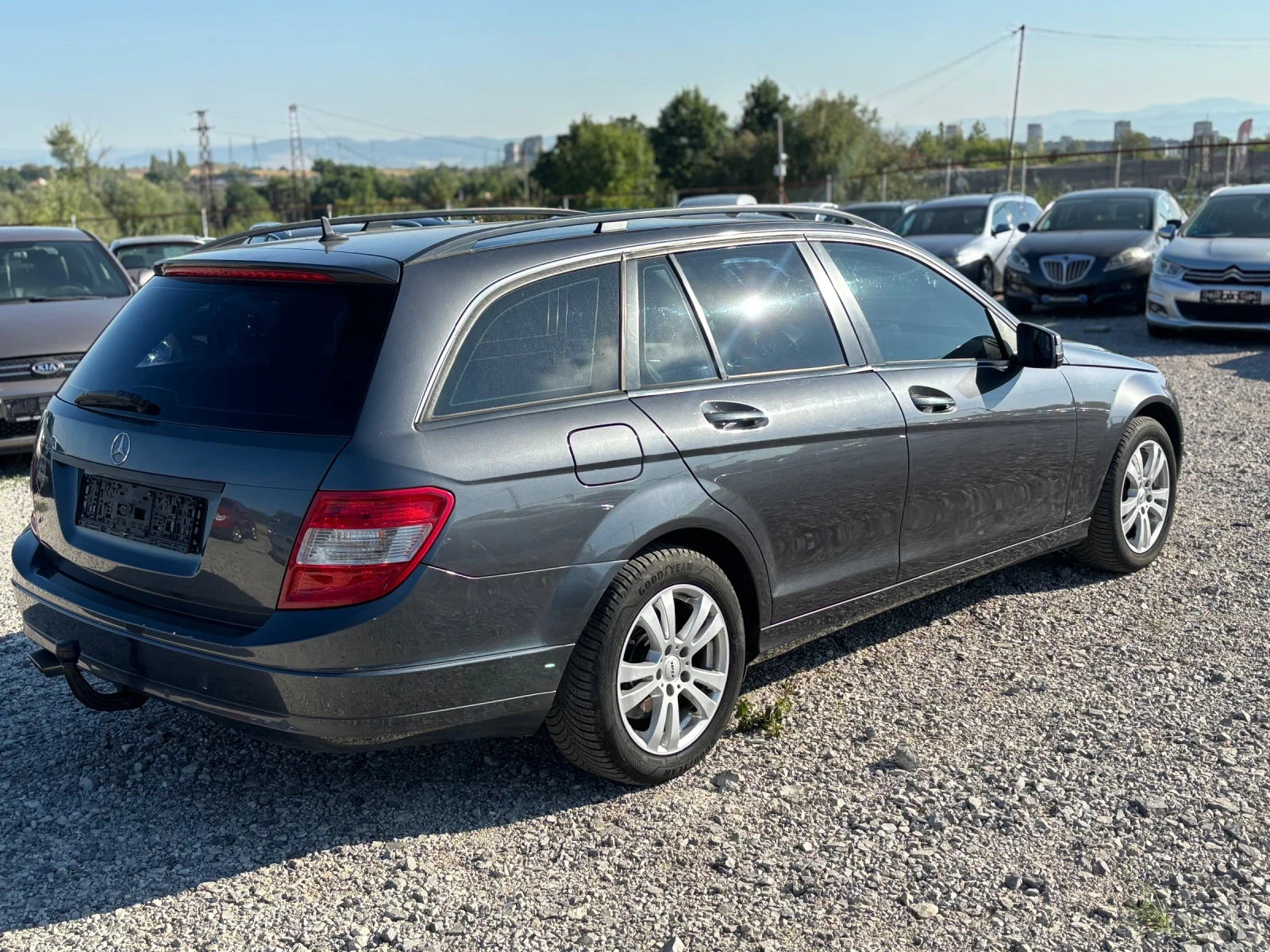 Mercedes-Benz C 220 2.2-170кс, автомат - изображение 4