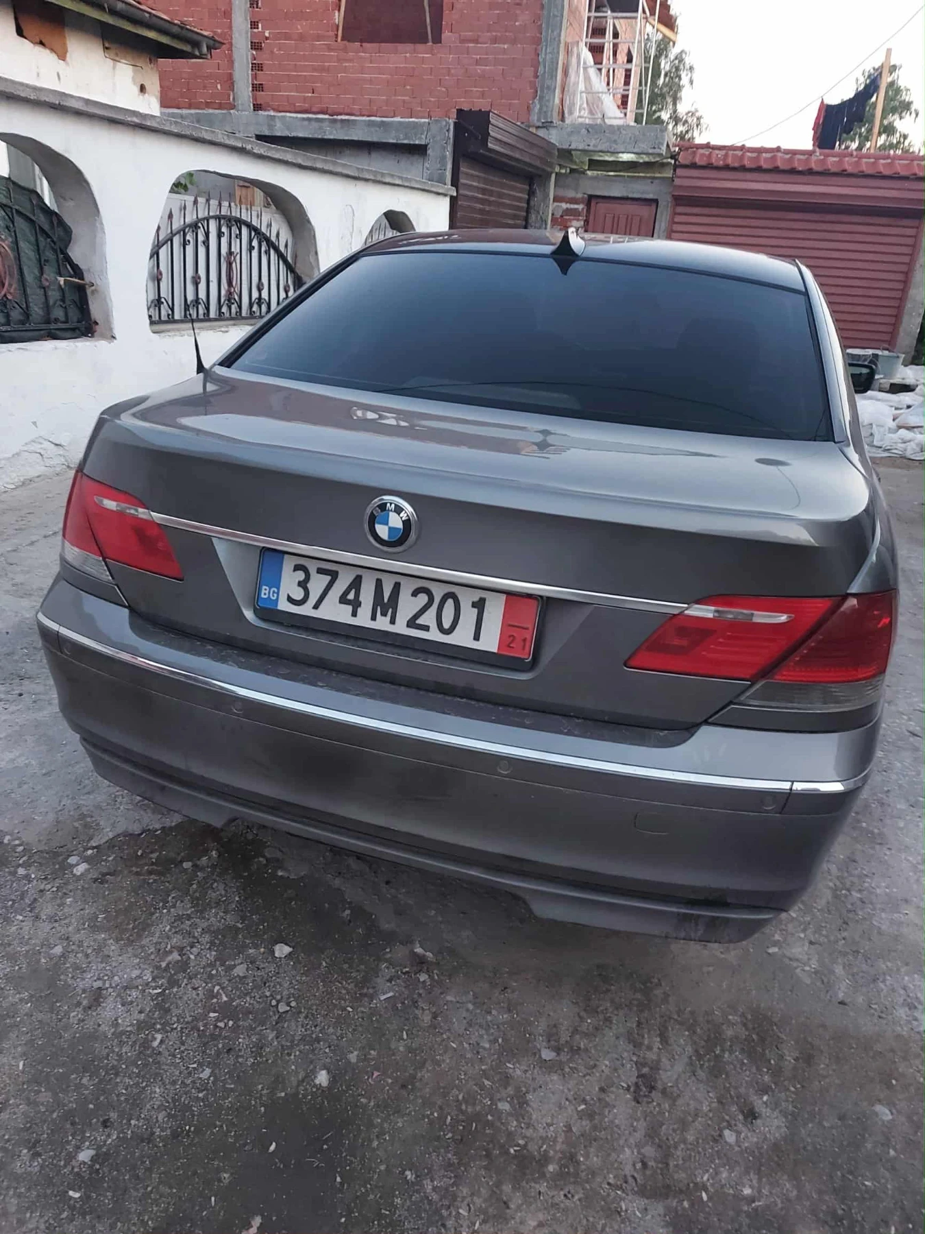 BMW 745  - изображение 2
