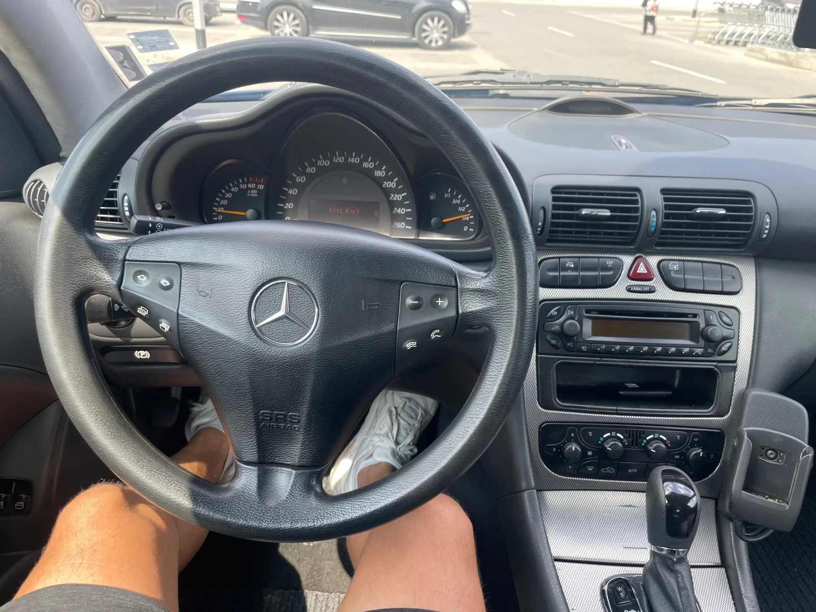 Mercedes-Benz C 180 Бензин/Газ - изображение 2