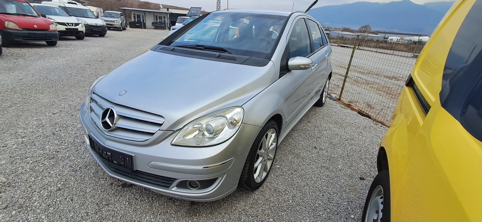 Mercedes-Benz B 180 180 CDI, снимка 5 - Автомобили и джипове - 53877417