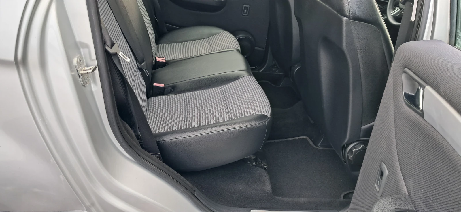 Mercedes-Benz B 180 180 CDI, снимка 10 - Автомобили и джипове - 53877417