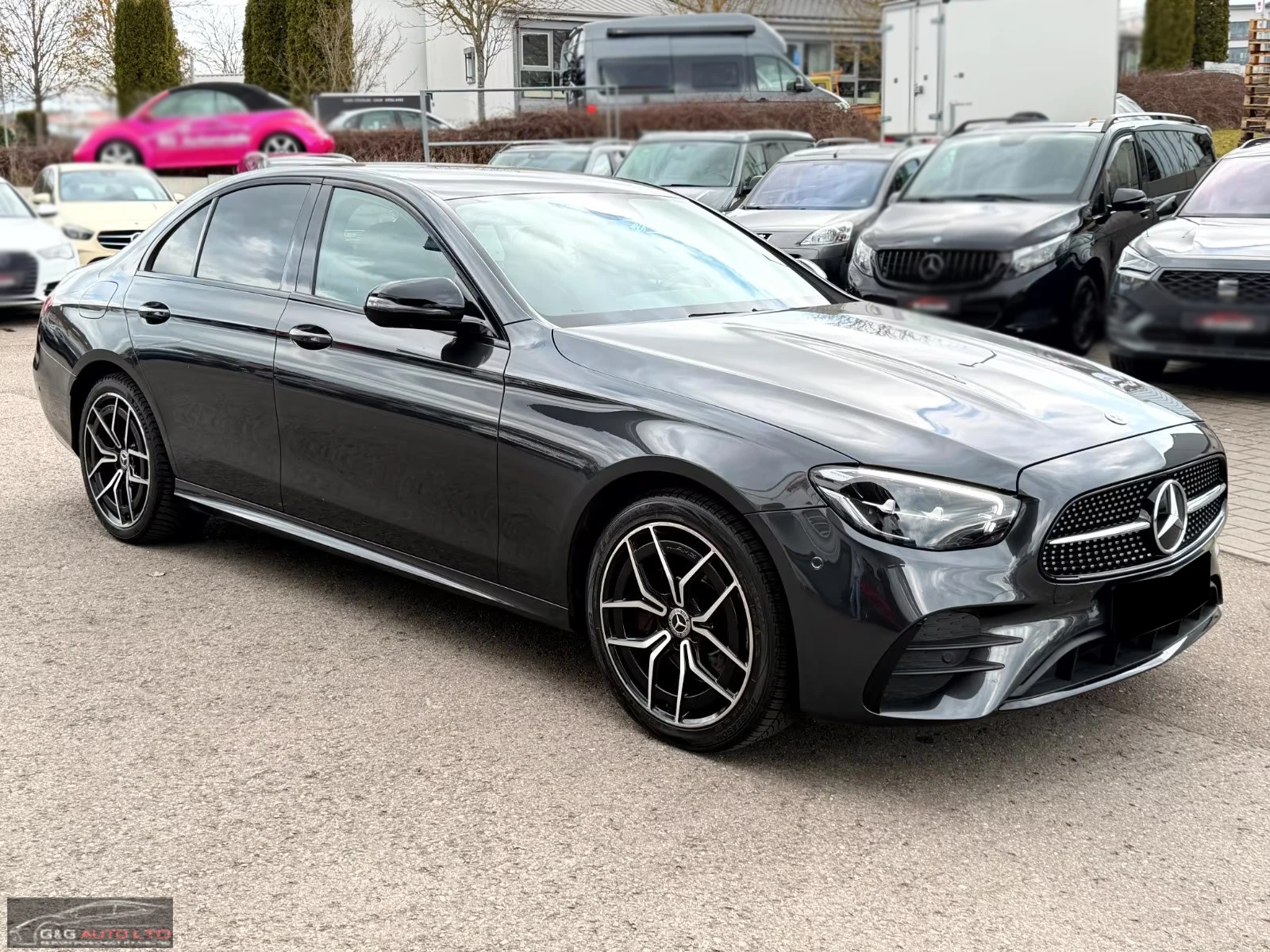 Mercedes-Benz E 220 d/AMG/200HP/DISTR/CAM/LED/NAVI/DIGI/AMBI/940g, снимка 5 - Автомобили и джипове - 53894501