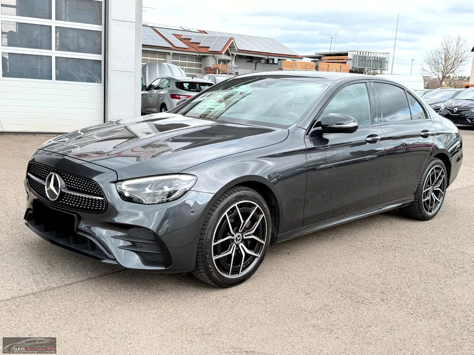 Mercedes-Benz E 220 d/AMG/200HP/DISTR/CAM/LED/NAVI/DIGI/AMBI/941g | Auto.bg — изображение 1