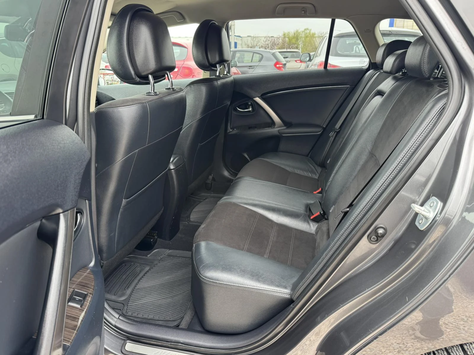 Toyota Avensis 2.2d4d | Mobile.bg � ����������� 8
