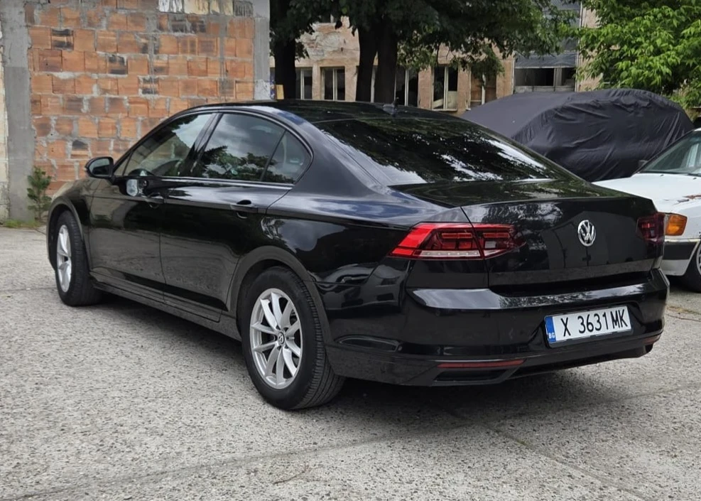VW Passat 2.0 TDI, снимка 5 - Автомобили и джипове - 54598208
