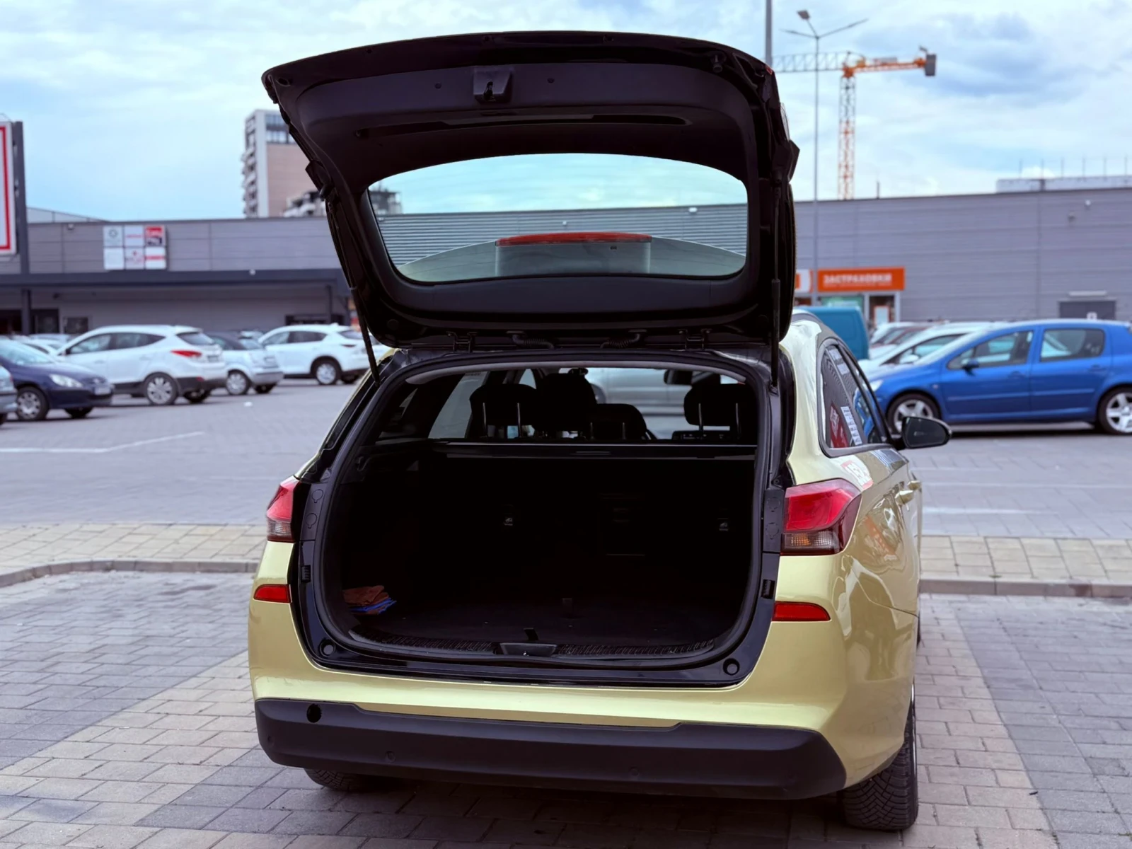 Hyundai I30, снимка 5 - Автомобили и джипове - 54788418