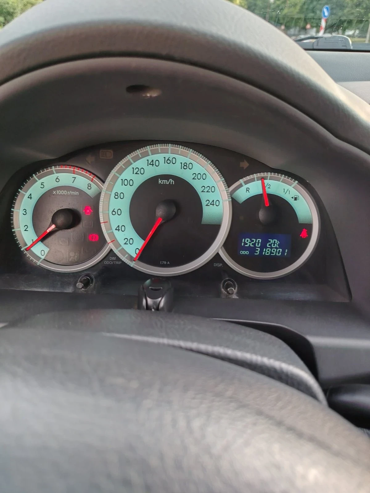 Toyota Corolla verso Ван, снимка 5 - Автомобили и джипове - 54804299