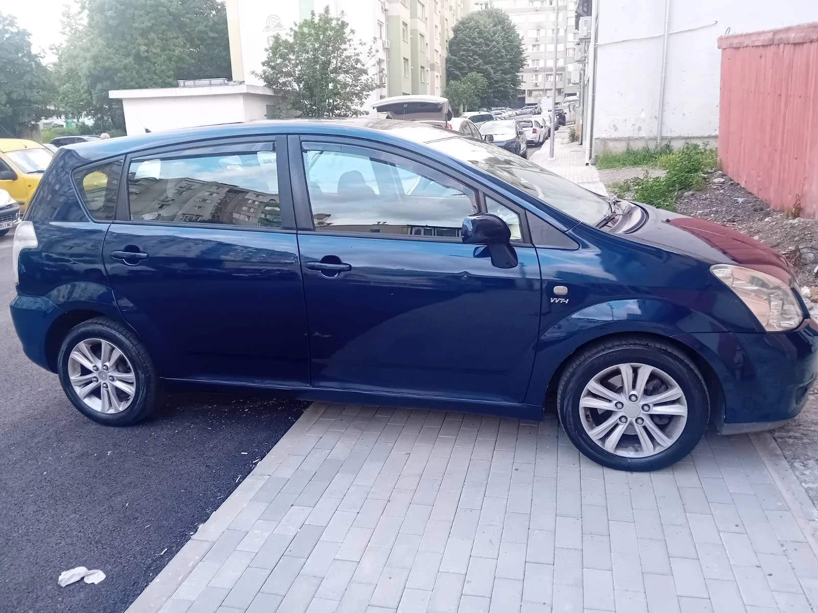 Toyota Corolla verso Ван, снимка 13 - Автомобили и джипове - 54804299