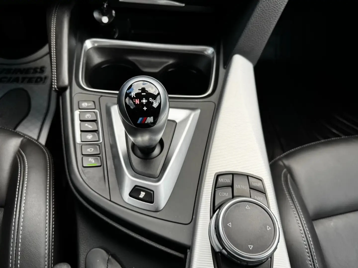 BMW M4 Coupe* Competition Package + Ultimate Package, снимка 12 - Автомобили и джипове - 55595742
