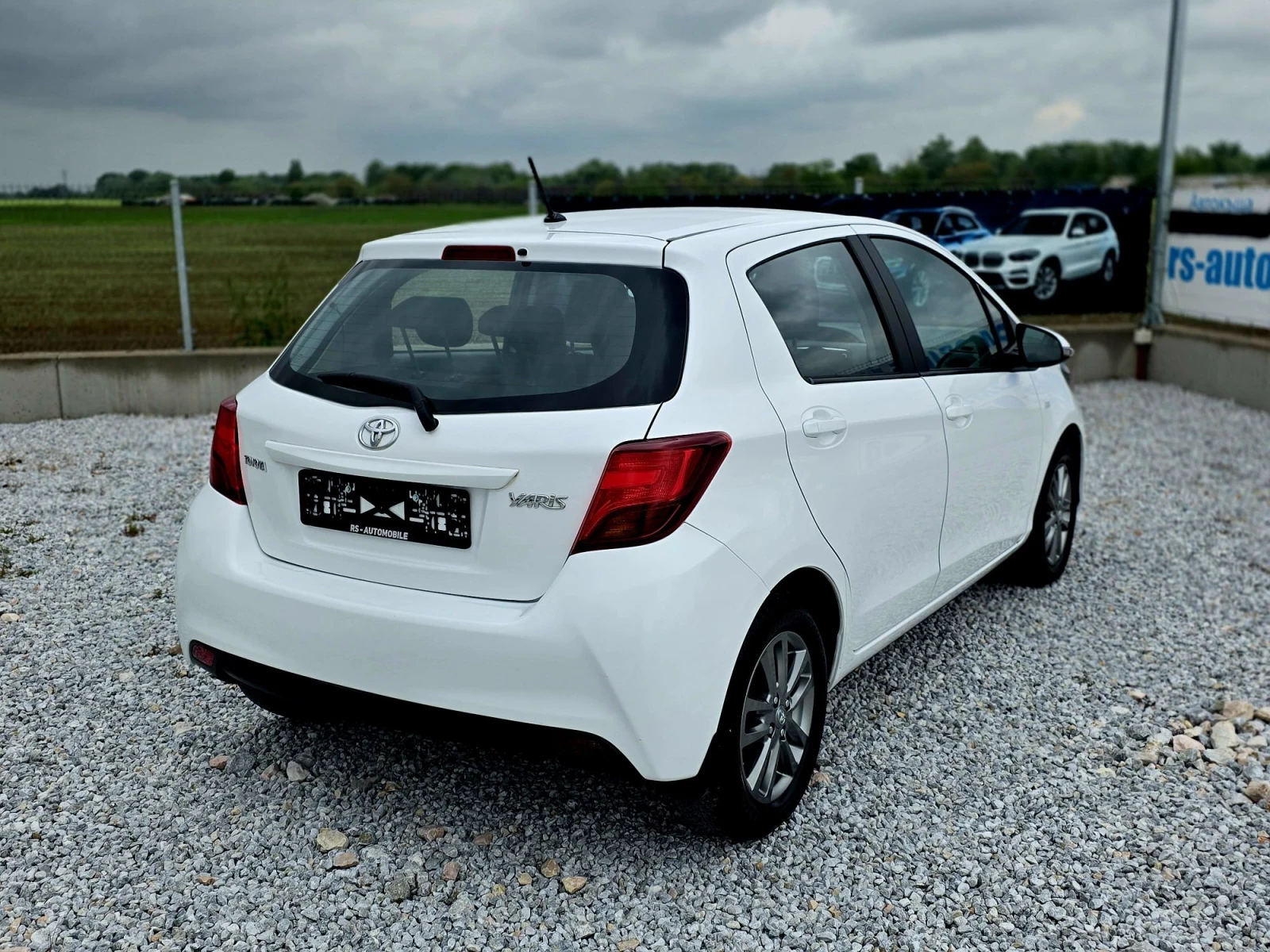 Toyota Yaris 1.33 VVT-I , снимка 5 - Автомобили и джипове - 55603432