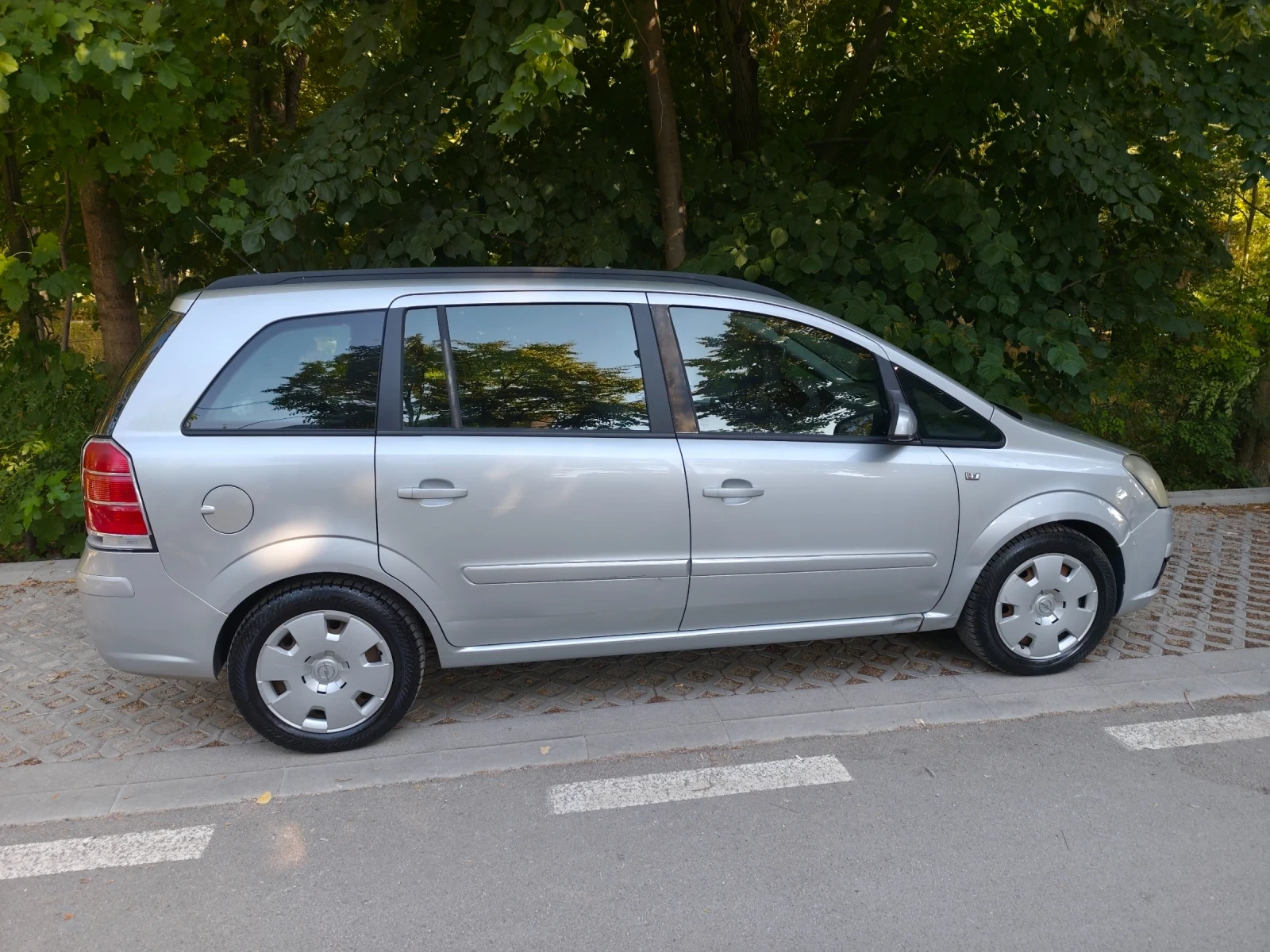 Opel Zafira B, снимка 10 - Автомобили и джипове - 55607926
