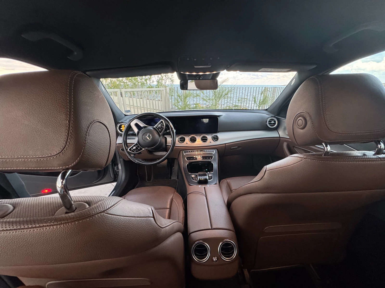 Mercedes-Benz E 400 AMG, снимка 2 - Автомобили и джипове - 55825396
