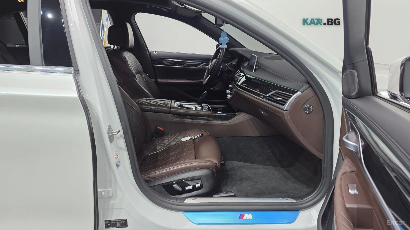 BMW 740 Li* XDRIVE* MSPORT* DISTRONIC* 360* МАСАЖИ* ОБДУХ*, снимка 9 - Автомобили и джипове - 56072835