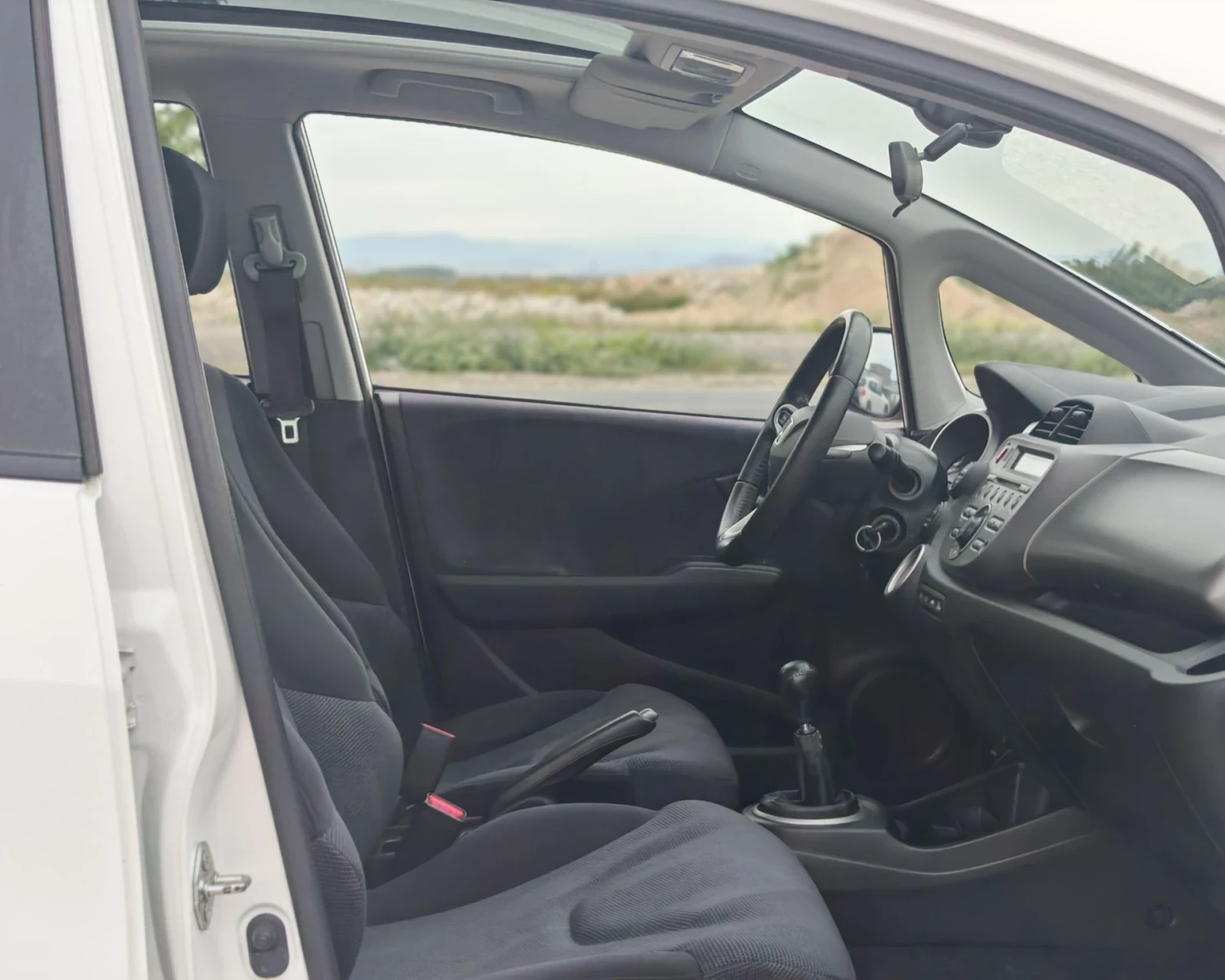 Honda Jazz 1.3 БЕНЗИН 99 К.С. ПАНОРАМА! БЕЗ АНАЛОГ!!!, снимка 10 - Автомобили и джипове - 56232088