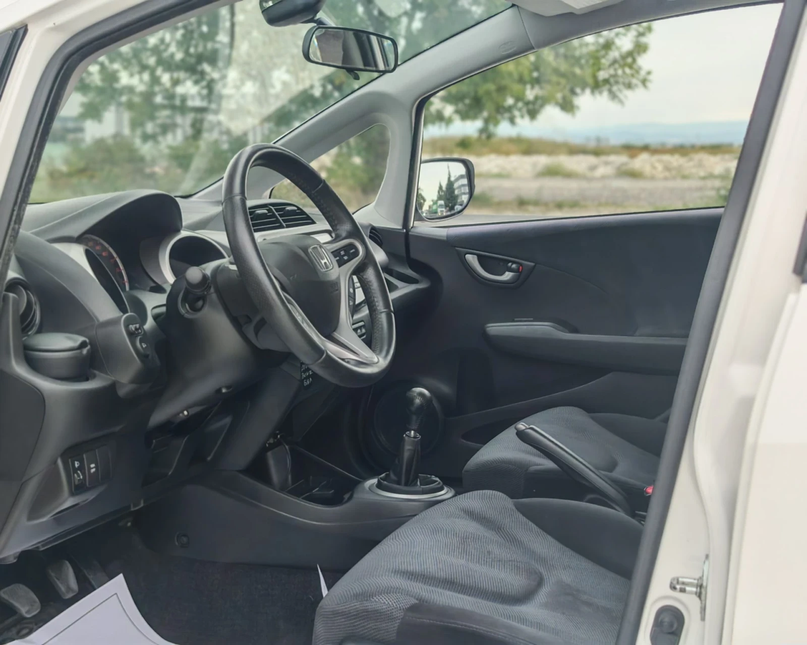 Honda Jazz 1.3 БЕНЗИН 99 К.С. ПАНОРАМА! БЕЗ АНАЛОГ!!!, снимка 8 - Автомобили и джипове - 56232088